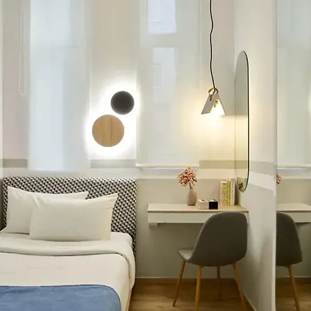 ルクセンブルク 3* テッサロニキ