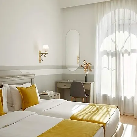 Luxembourg Hotel