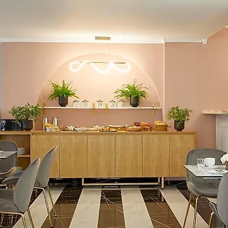 Luxembourg Hotel 3*