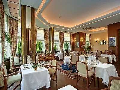 Luxembourg 3* Tesalónica