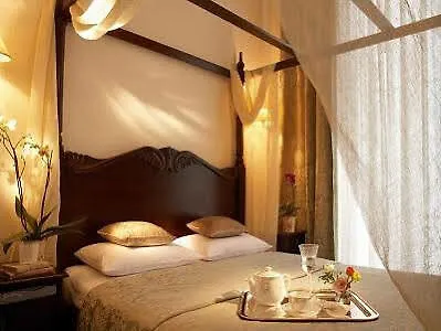 Luxembourg Salonic